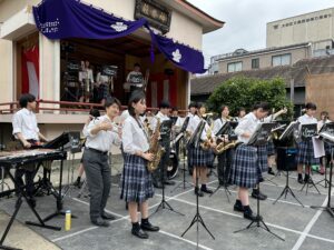 諏訪神社にて演奏を行いました！