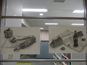 デッサン掲示しています